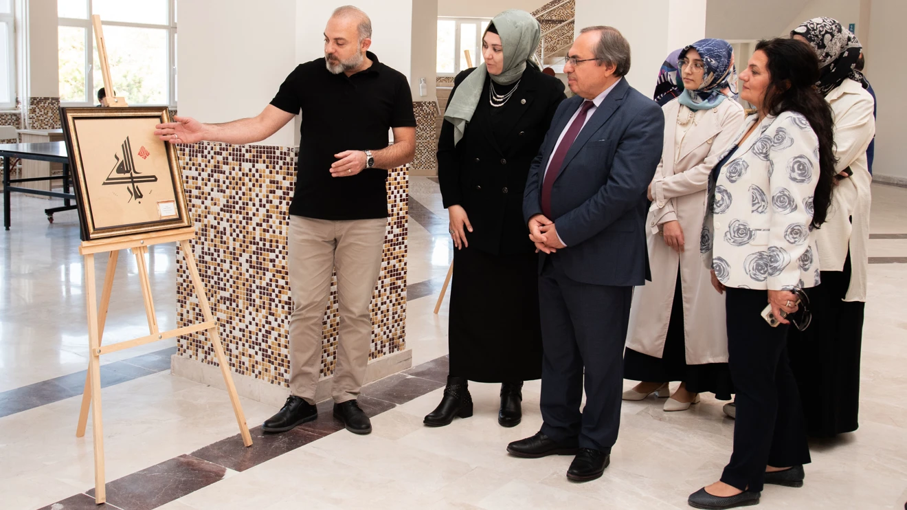 Türk - İslam Kitap Sanatları Karma Sergisi Sanatseverlerle Buluştu